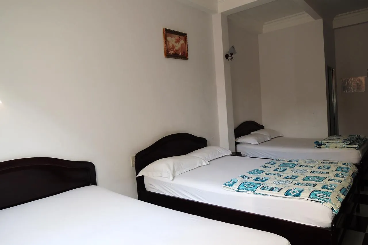 Thien Huong Guesthouse 2*, Nha Trang Vietnam
